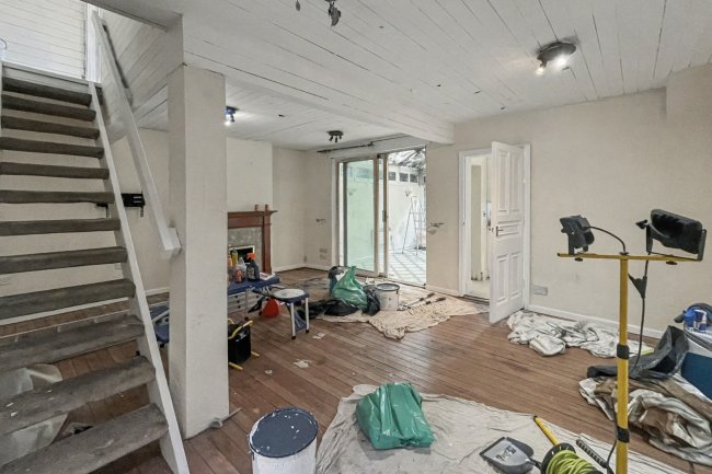 33 The Drive, Morden, Surrey, SM4 6DH 8