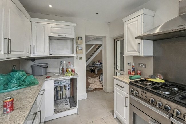 33 The Drive, Morden, Surrey, SM4 6DH 8