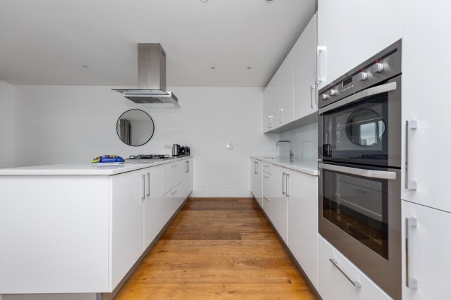 Flats 1-9, 10 Jamestown Road, Camden, London, NW1 7BW 5