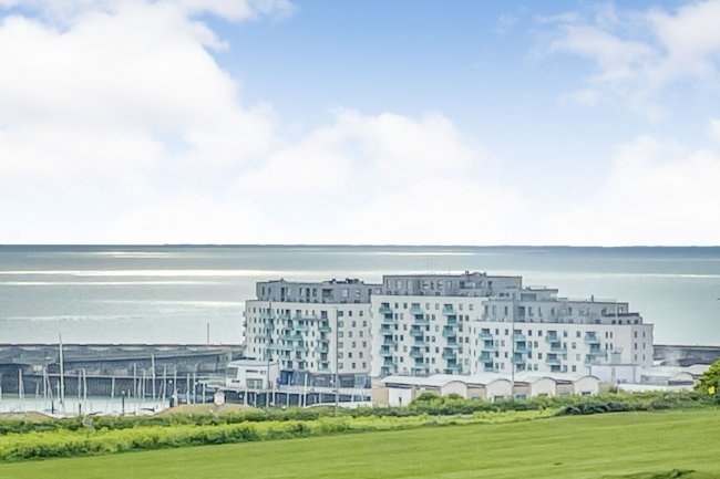 Unit 8, Orion, 9 The Boardwalk, Brighton Marina Village BN2 5ZD 2