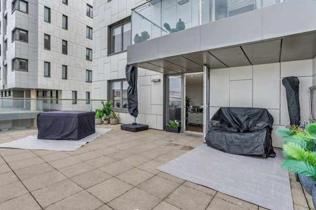 Unit 8, Orion, 9 The Boardwalk, Brighton Marina Village BN2 5ZD 2