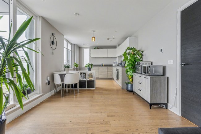 Unit 8, Orion, 9 The Boardwalk, Brighton Marina Village BN2 5ZD 2