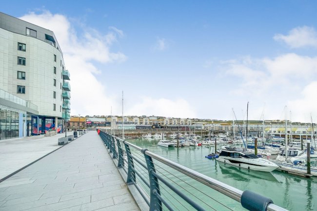 Unit 8, Orion, 9 The Boardwalk, Brighton Marina Village BN2 5ZD 2