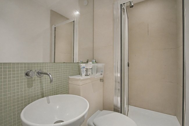 524 New Providence Wharf, 1 Fairmont Avenue, Canary Wharf, London, E14 9PL 5