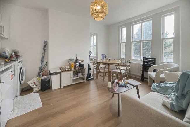 53 Waleran Apartments, Old Kent Road, London SE1 5UX 6