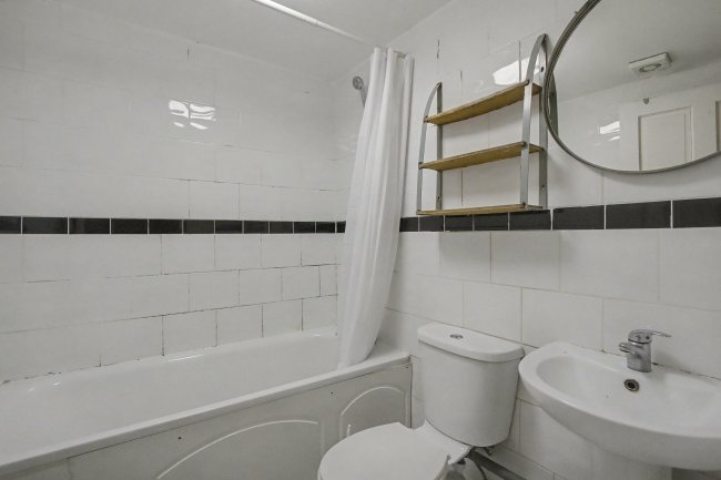 51 Ellingham Road, Leyton, London E15 2AX 3