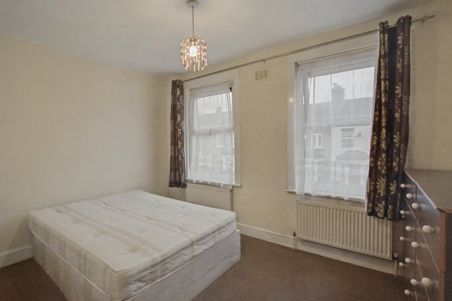 51 Ellingham Road, Leyton, London E15 2AX 3