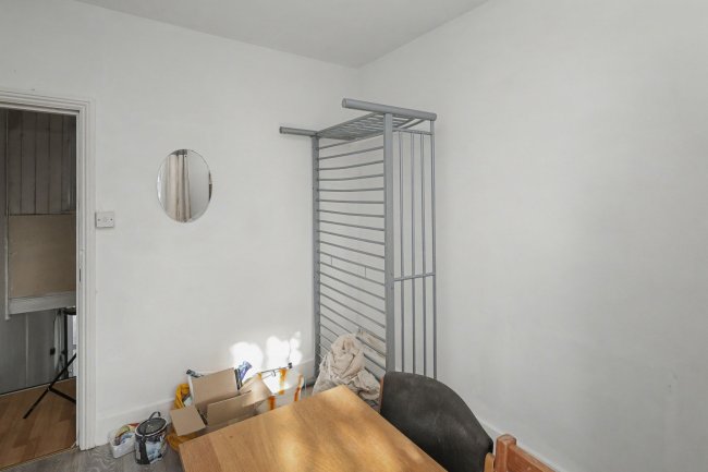 35 Westerham Road, Leyton, London E10 7AE 4