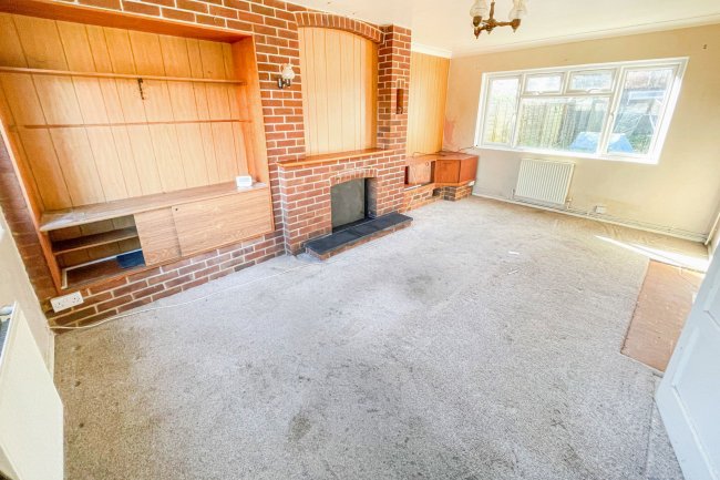 12 Coronation Gardens, Shanklin, Isle of Wight, PO37 7DZ 7