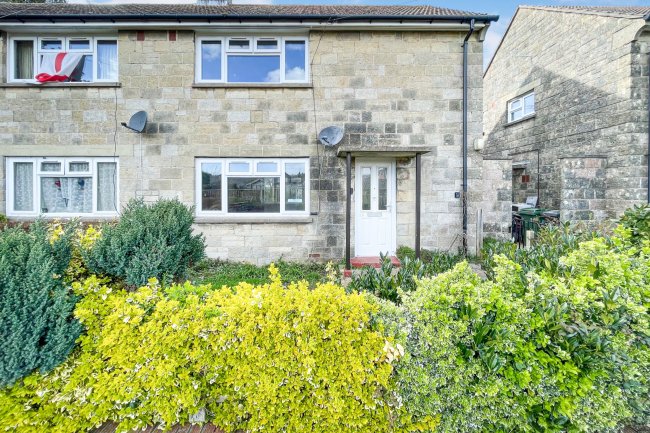 12 Coronation Gardens, Shanklin, Isle of Wight, PO37 7DZ 7