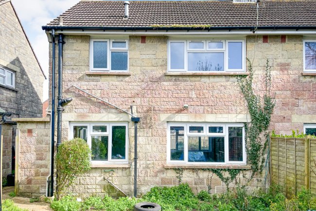 12 Coronation Gardens, Shanklin, Isle of Wight, PO37 7DZ 7