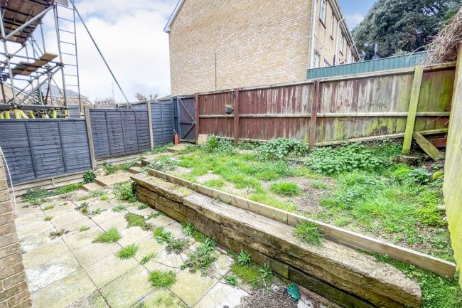 49 North Road, Shanklin, Isle of Wight, PO37 6DE 8