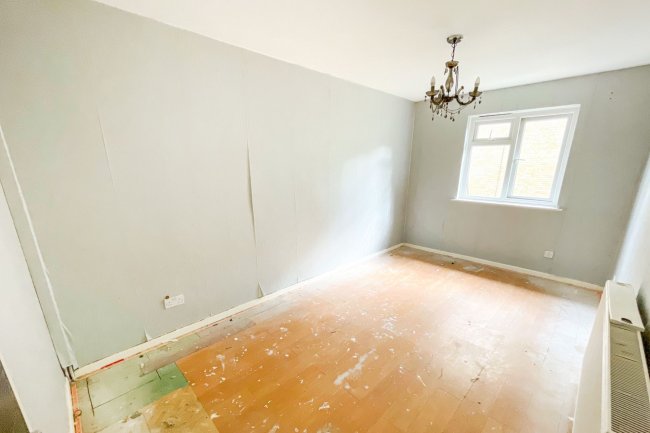 49 North Road, Shanklin, Isle of Wight, PO37 6DE 8