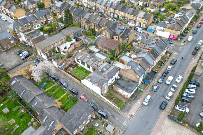 Land and Buildings on the West Side of Curnick's Lane, West Norwood, London, SE27 0UR 4