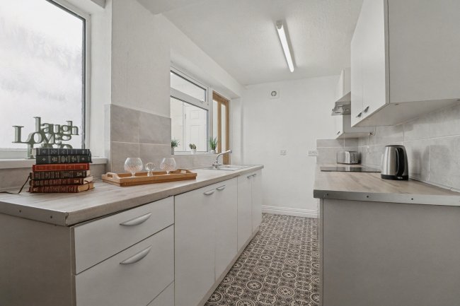 13 Topcliffe Street, Hartlepool, TS26 8LL 9