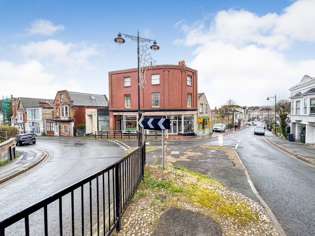 94/ 94a High Street and 2 Victoria Street, Ventnor, PO38 1LU 1