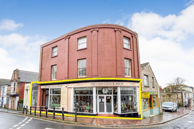 94/ 94a High Street and 2 Victoria Street, Ventnor, PO38 1LU 1
