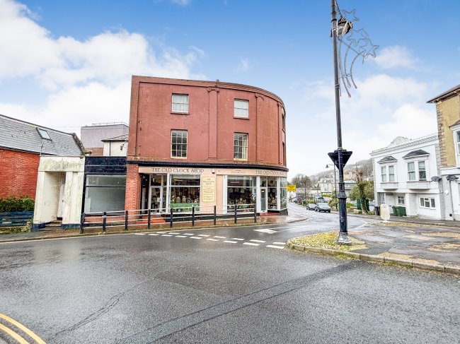 94/ 94a High Street and 2 Victoria Street, Ventnor, PO38 1LU 1