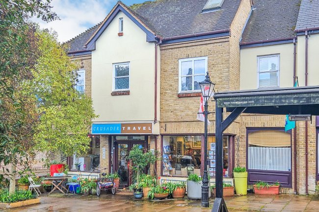 58 Church Street, Twickenham, London, TW1 3NR 1