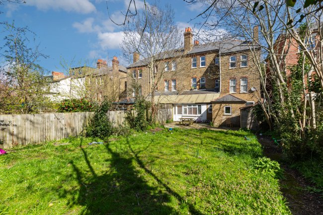 16 Palace Road, Streatham Hill, London, SW2 3NG 2