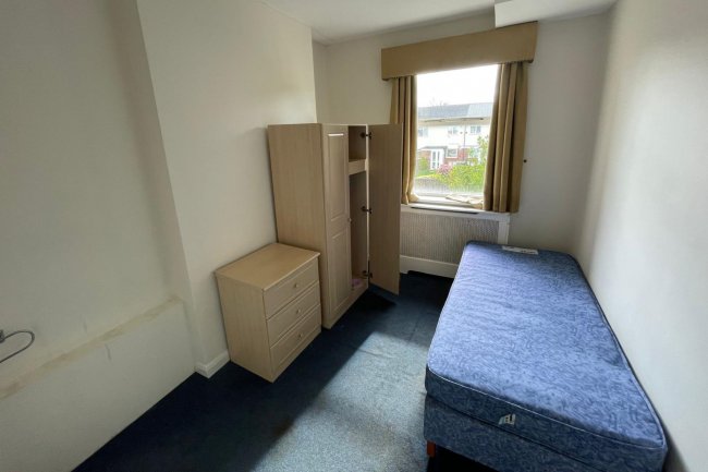 Thetford Lodge, 16 Thetford Road, New Malden, KT3 5DT 8