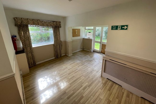 Thetford Lodge, 16 Thetford Road, New Malden, KT3 5DT 8