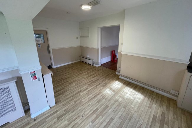 Thetford Lodge, 16 Thetford Road, New Malden, KT3 5DT 8