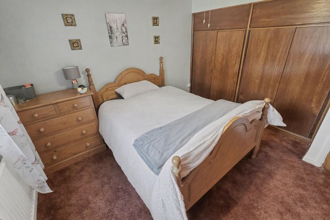 2B Chilton Drive, Watnall, Nottingham, NG16 1HL 5