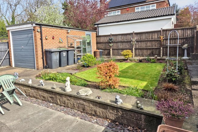 2B Chilton Drive, Watnall, Nottingham, NG16 1HL 5