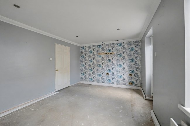 18 Meadowsweet Way, Wymering, PO6 3UT 7