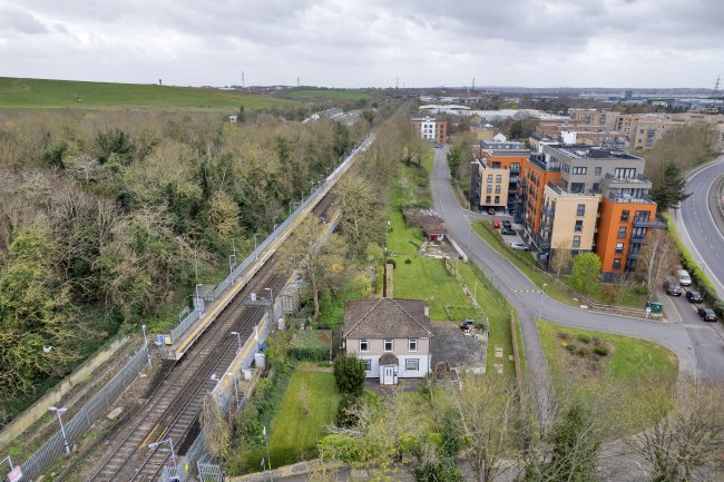 Brewery House, St Marys Road, Stone, Dartford, DA9 9AR 10