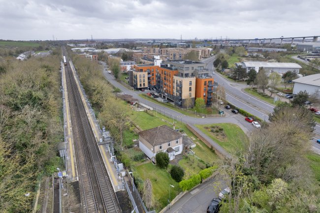 Brewery House, St Marys Road, Stone, Dartford, DA9 9AR 10