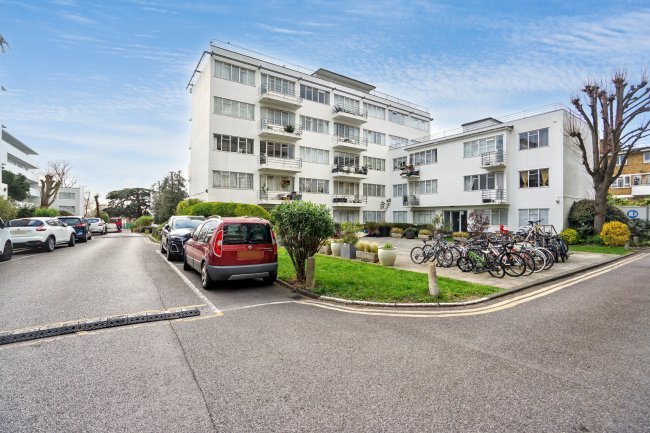 79 Pullman Court, Streatham Hill, London, SW2 4ST 2
