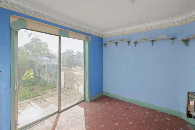 63 Goring Way, Greenford, UB6 9NW 8