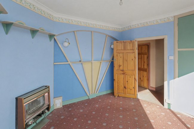 63 Goring Way, Greenford, UB6 9NW 8