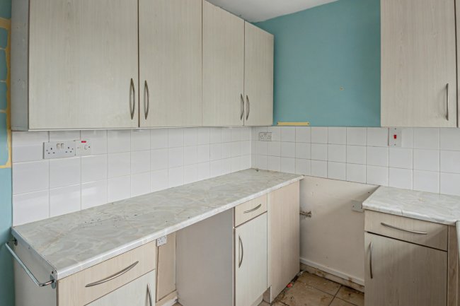 19 Westmead Terrace, Chippenham, Wiltshire, SN15 3DU 2