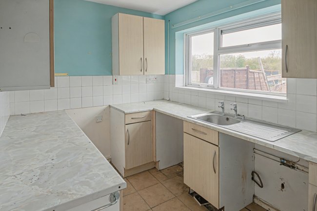 19 Westmead Terrace, Chippenham, Wiltshire, SN15 3DU 2