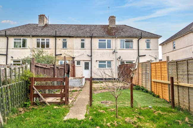 19 Westmead Terrace, Chippenham, Wiltshire, SN15 3DU 2
