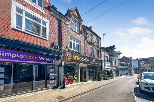 27-28 High Street, Rushden NN10 0PW 1