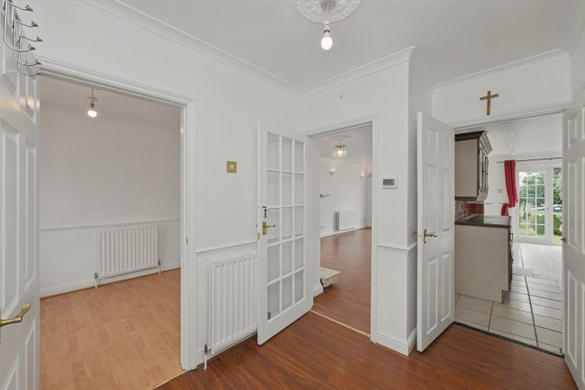 491 Goffs Lane, Goffs Oak, Waltham Cross EN7 5HH 7