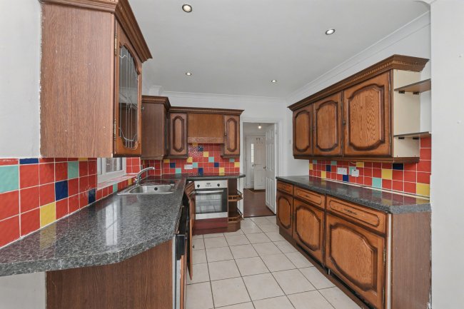 491 Goffs Lane, Goffs Oak, Waltham Cross EN7 5HH 7