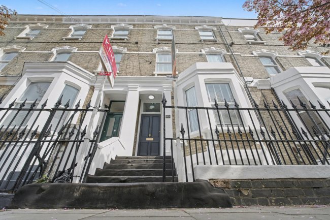 Flat B, 19 Hetley Road, Shepherds Bush, London W12 8BA 8