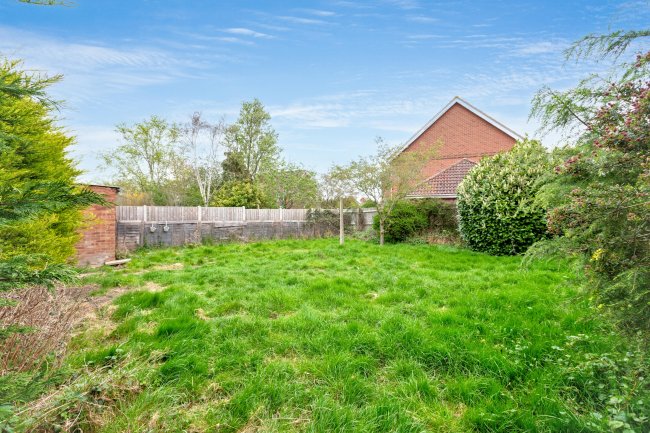 11 Royston Avenue, Spaldwick, Huntingdon, Cambridgeshire, PE28 0TH 4