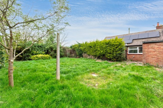 11 Royston Avenue, Spaldwick, Huntingdon, Cambridgeshire, PE28 0TH 4