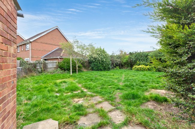 11 Royston Avenue, Spaldwick, Huntingdon, Cambridgeshire, PE28 0TH 4