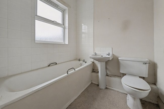 59 Bertram Street, South Shields, Tyne And Wear, NE33 5PQ 5