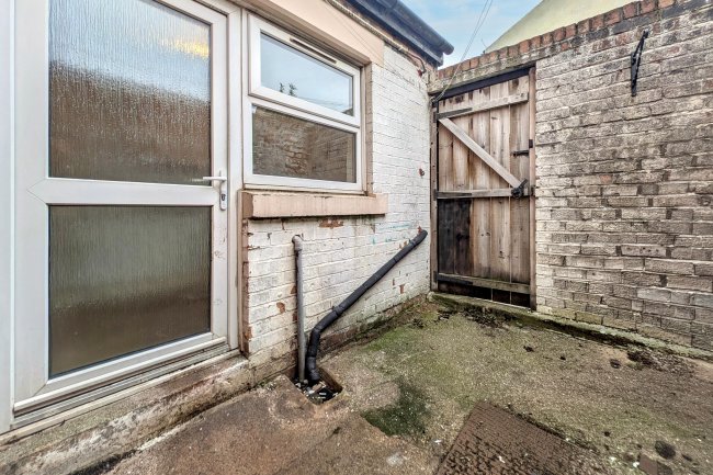 59 Bertram Street, South Shields, Tyne And Wear, NE33 5PQ 5