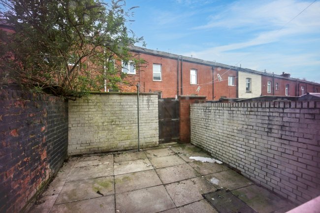 6 Watt Street, Horwich, Bolton, Greater Manchester, BL6 5NT 7