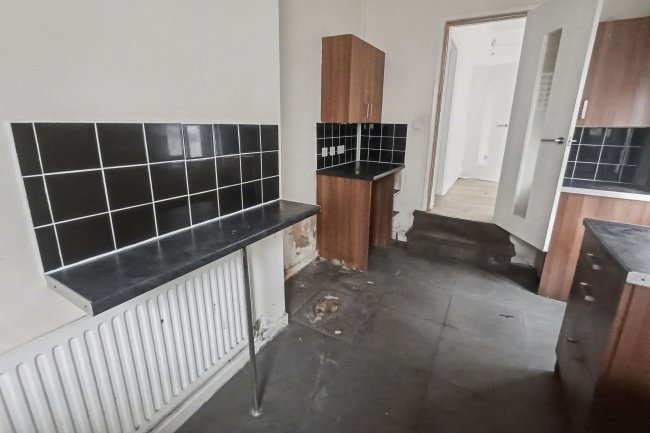 64 Greville Street, Manchester, Greater Manchester, M13 0YG 3