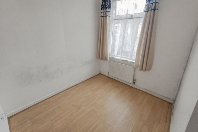 64 Greville Street, Manchester, Greater Manchester, M13 0YG 3